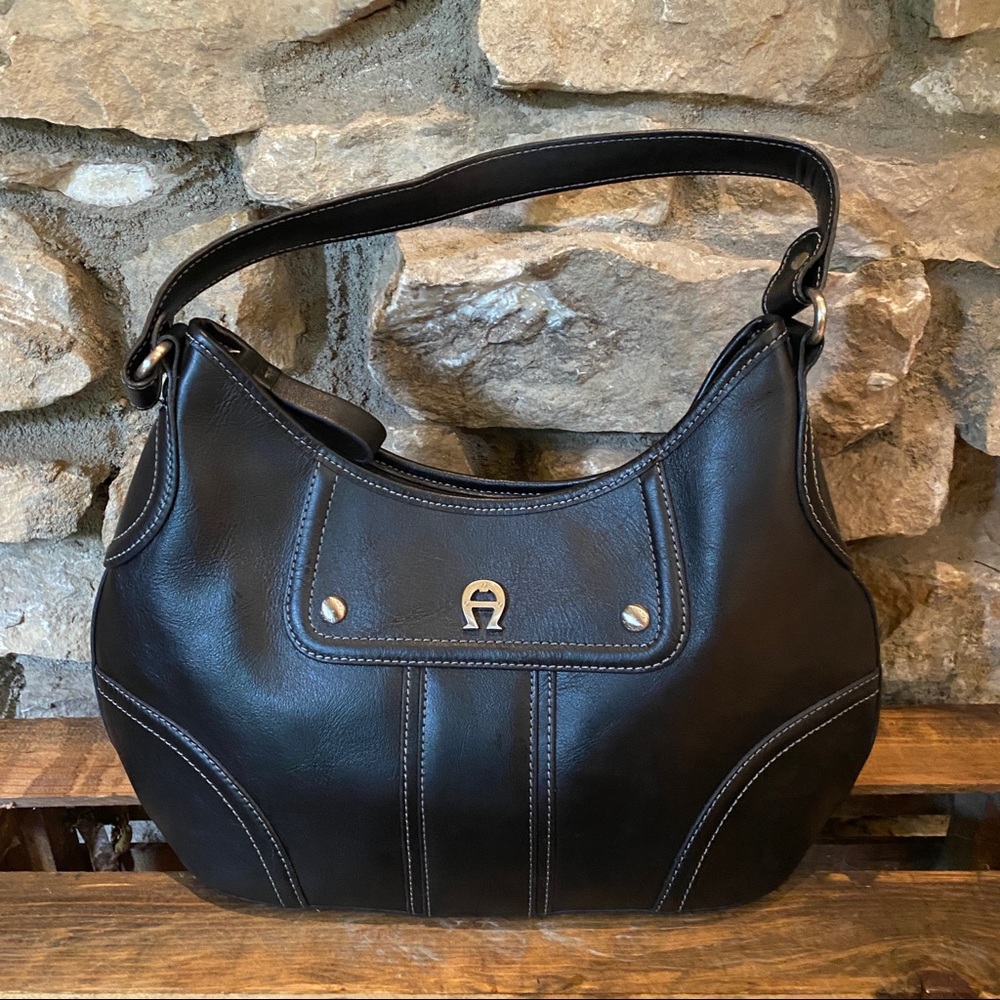 ETIENNE AIGNER BLACK LEATHER BAG